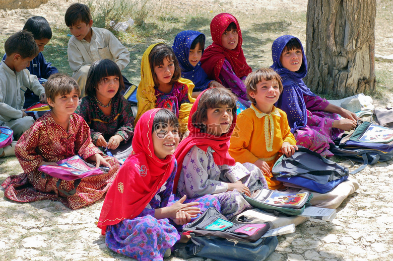 阿富汗 男孩 儿童