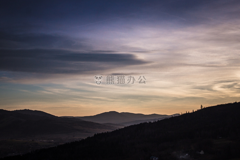 贝斯基德山 蓝色 天空