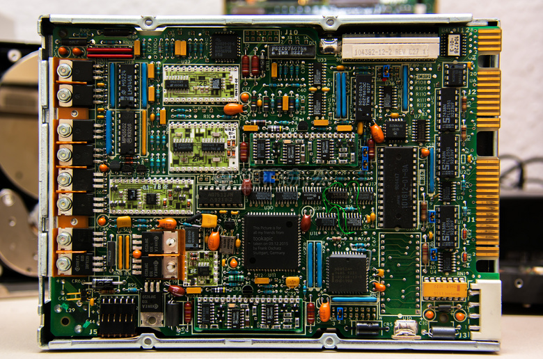 计算机 SCSI 硬盘驱动器