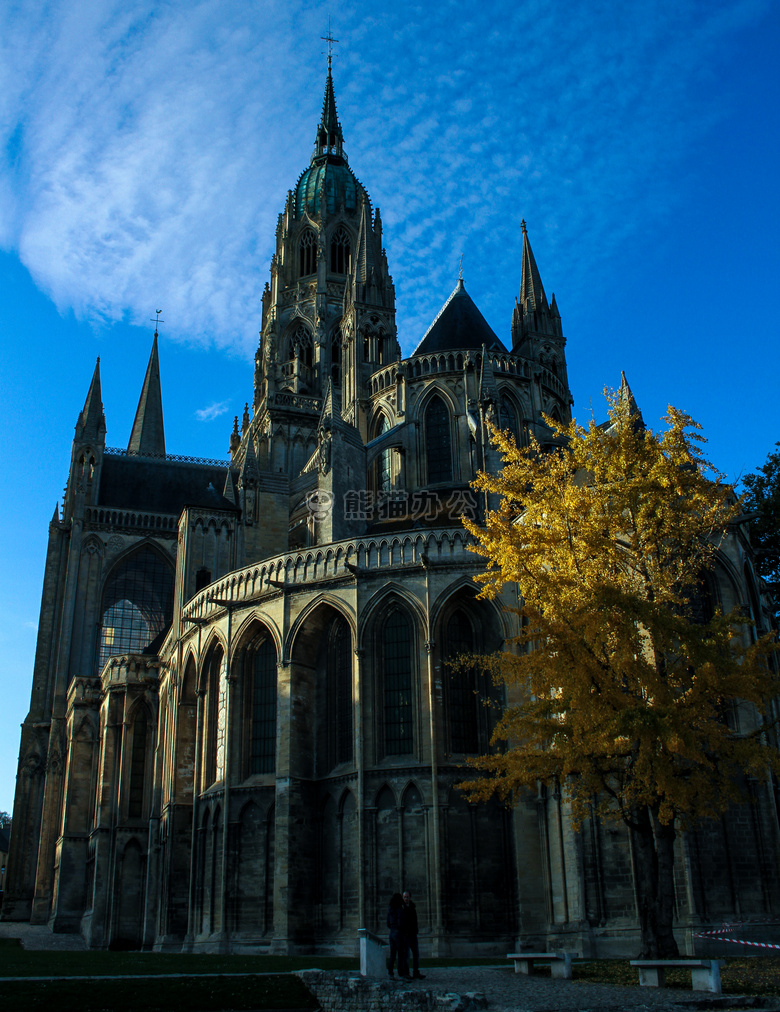 秋天 Bayeux 大教堂