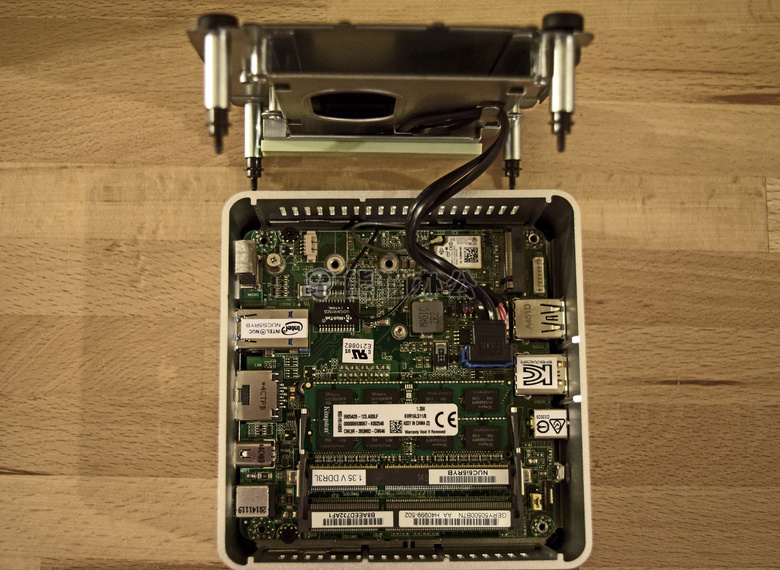 intelnuc 主题 往下看