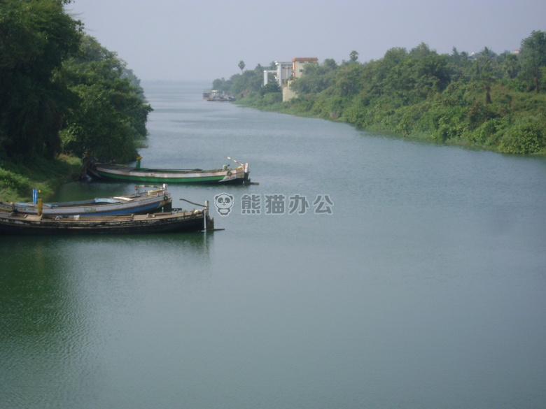 河边