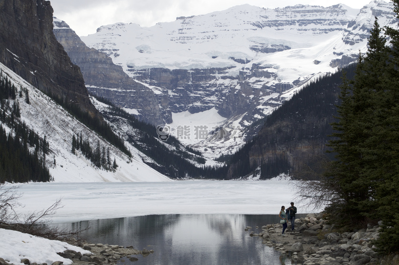 加拿大 清楚的 水