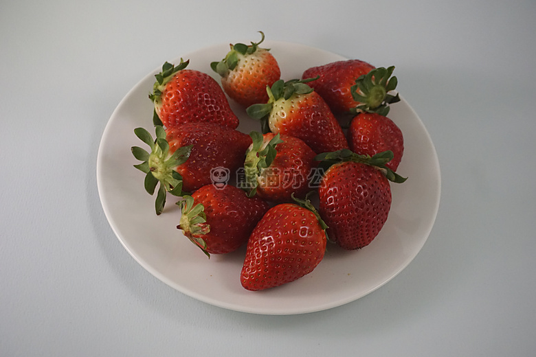 阿里 甜点 草莓