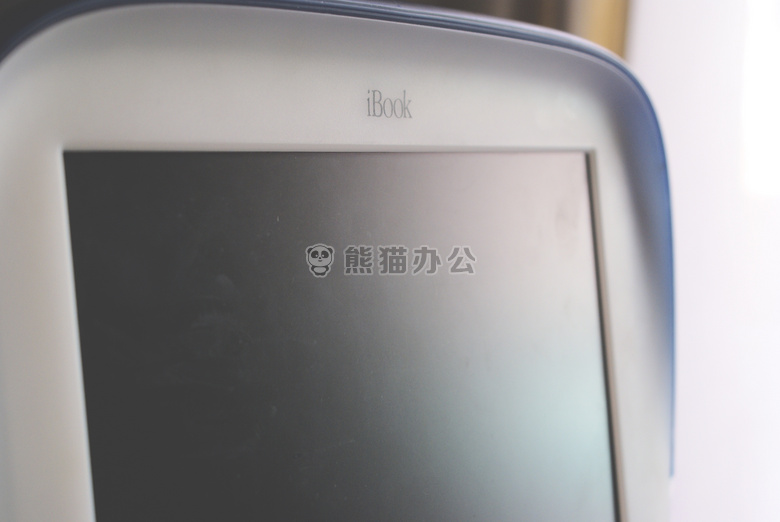 一千九百九十九 苹果 iBook