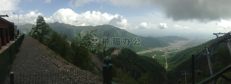 暴风雨 山 阿塞拜疆