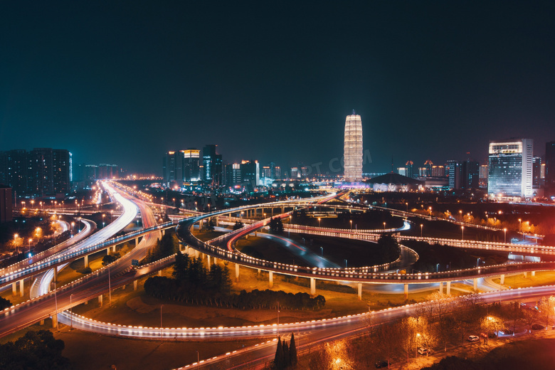 郑州郑东新区千玺广场夜景高清图片