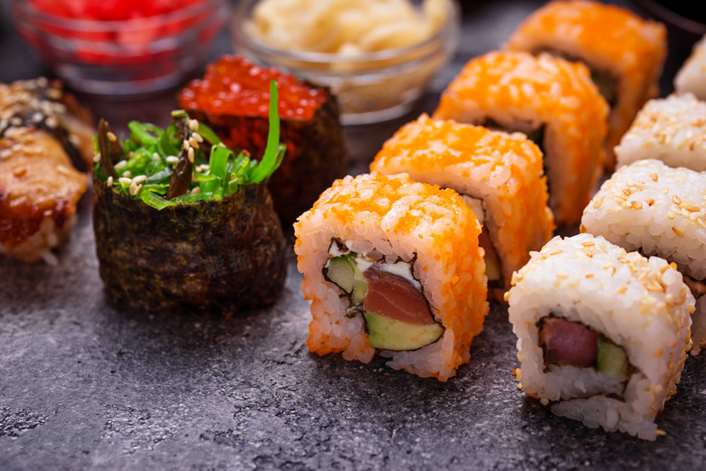 多种口味寿司美食特写摄影高清图片