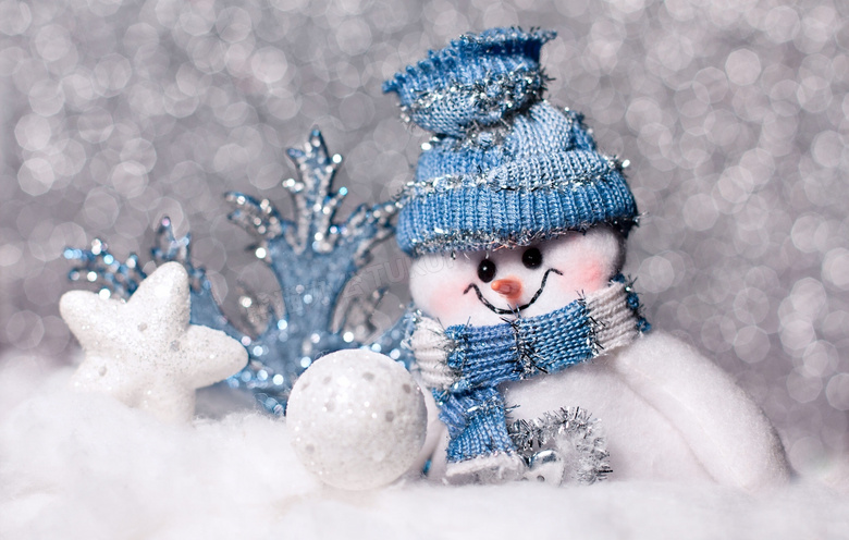 雪球与可爱的雪人创意摄影高清图片