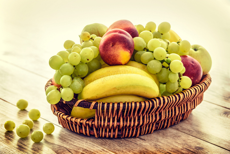 桃子葡萄与香蕉等水果摄影高清图片