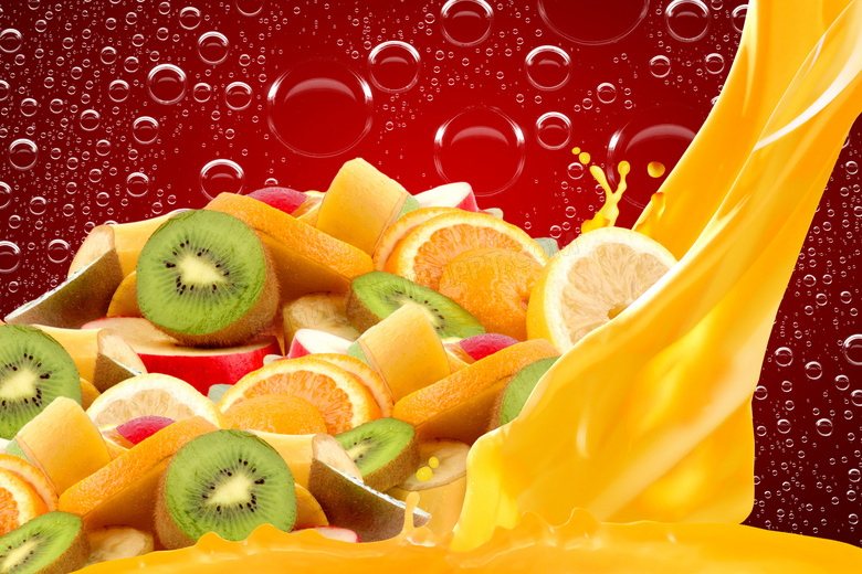 橙汁与切开的各种水果创意高清图片