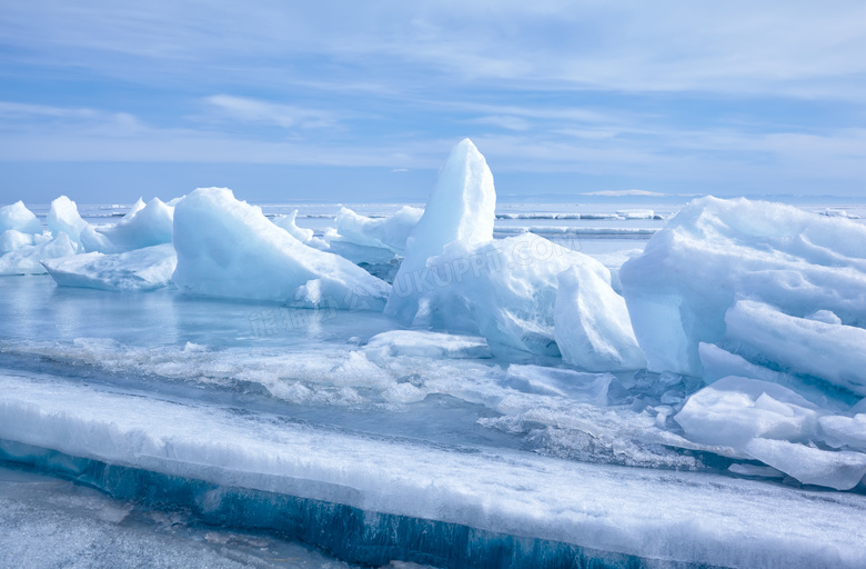 海面上破开的冰块风光摄影高清图片
