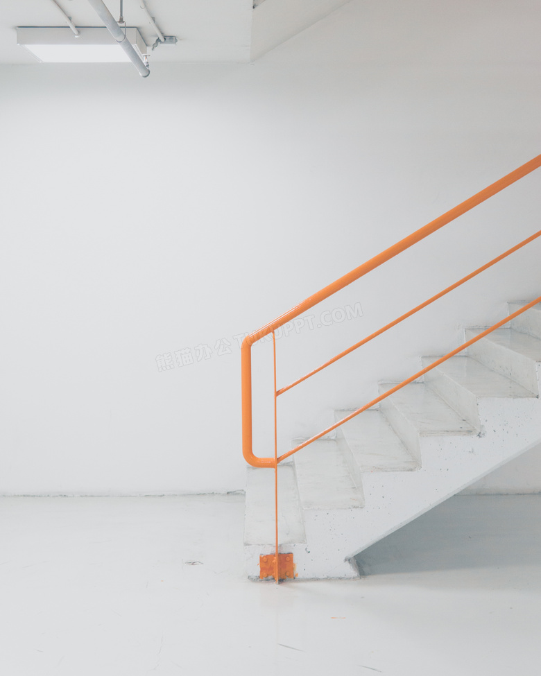 白色台阶与橙色的扶手摄影高清图片