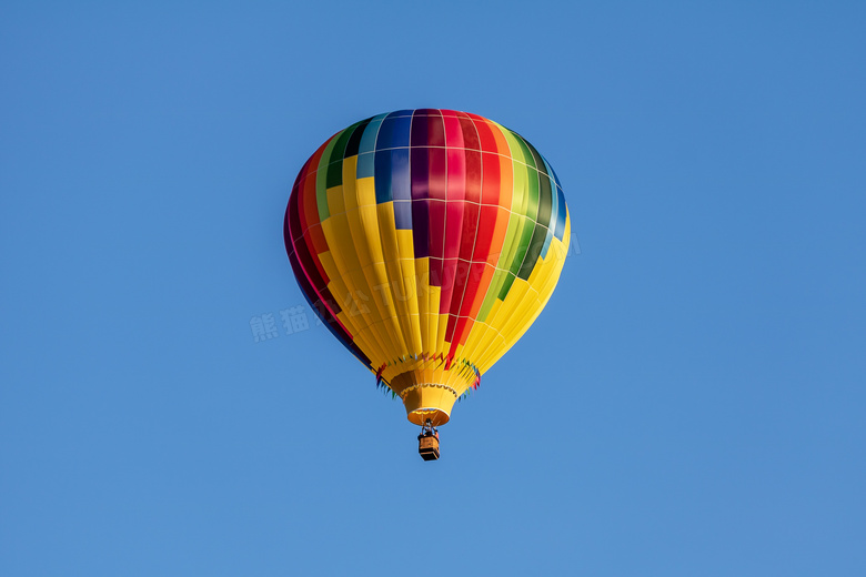 晴朗天空中多彩热气球摄影高清图片