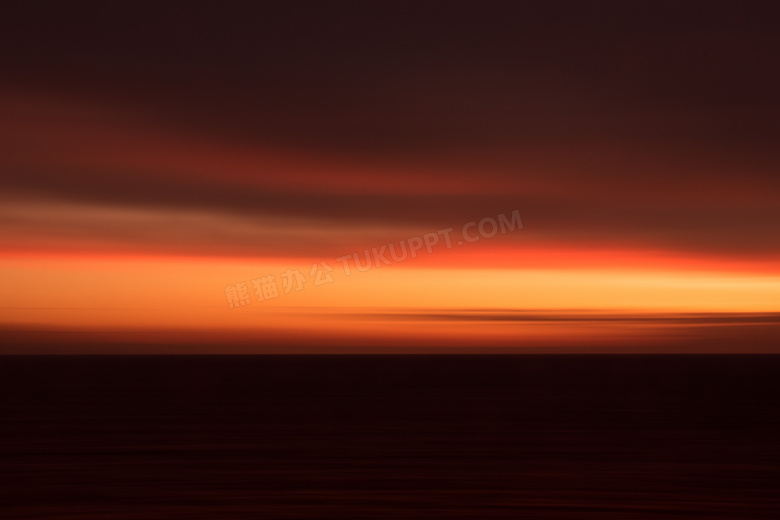 黄昏在海平面上的霞光摄影高清图片