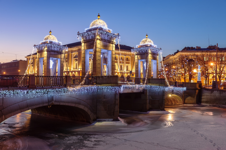 圣彼得堡罗蒙诺索夫桥摄影高清图片