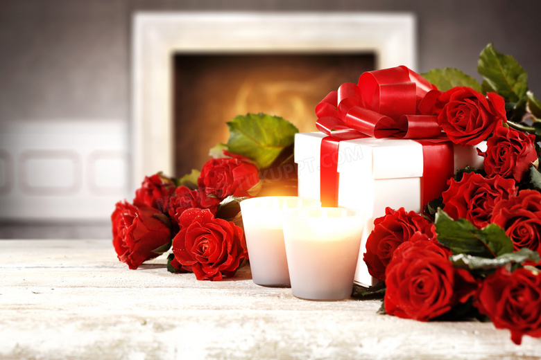 蜡烛礼物盒与玫瑰花朵摄影高清图片