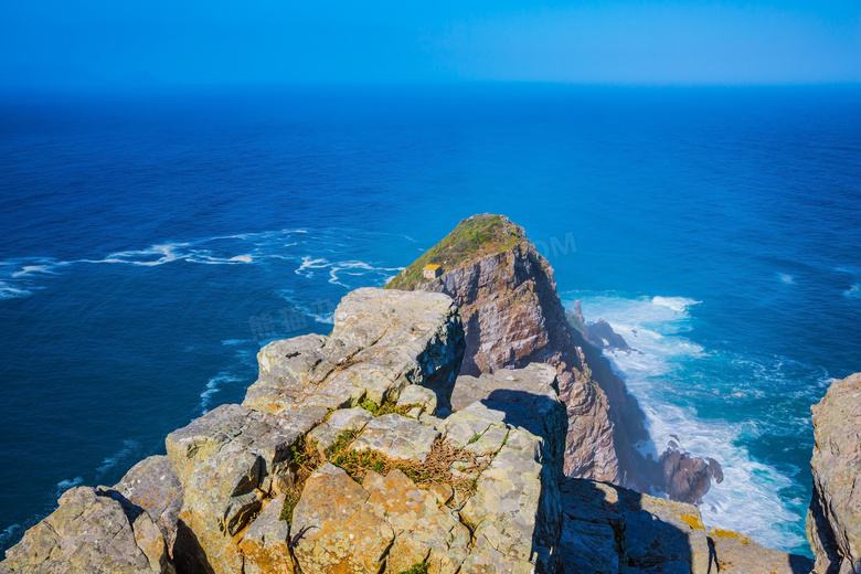 海岸岩石与浩瀚的大海摄影高清图片