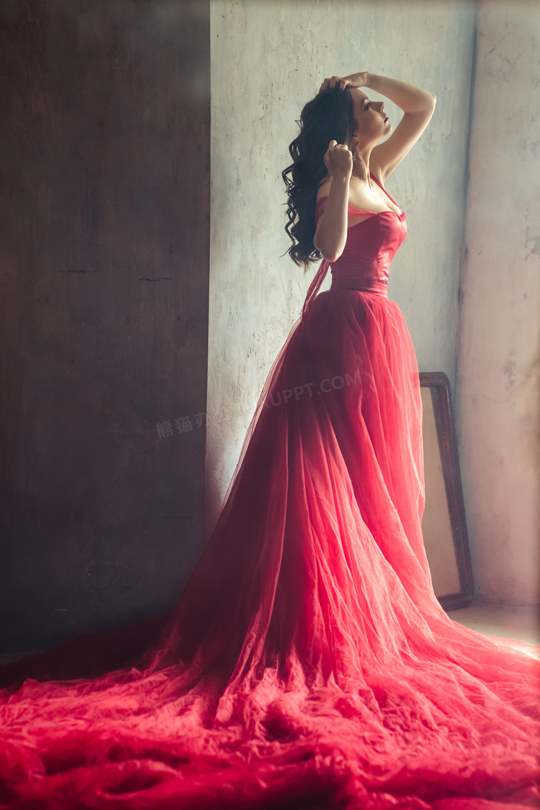 红色长裙黑发美女人物摄影高清图片