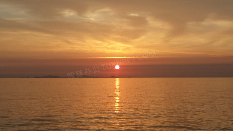 海平面上美丽日落摄影图片