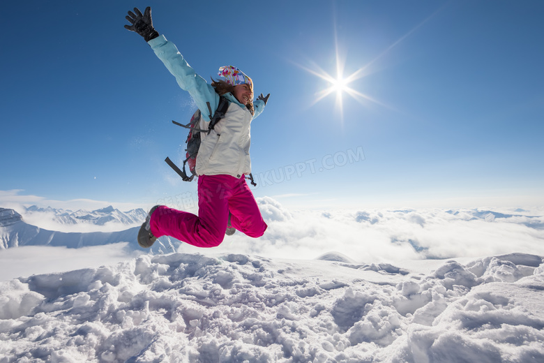 跃起来的登山运动人物摄影高清图片