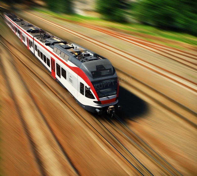 快速行驶中的地铁列车摄影高清图片