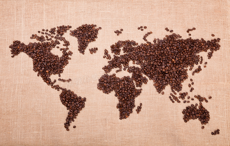 咖啡豆组成的世界版图摄影高清图片