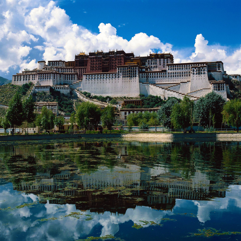 西藏布达拉宫旅游风光摄影图片