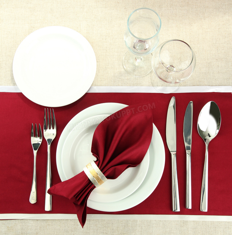 餐桌上的刀叉盘子餐具摄影高清图片