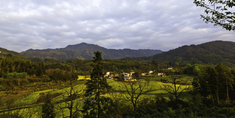 皖南山村春季摄影图片