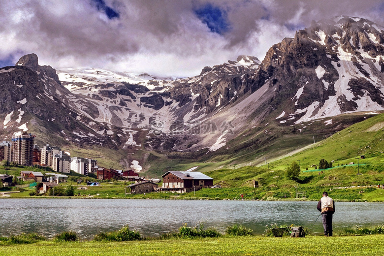 高山 美丽的 建筑