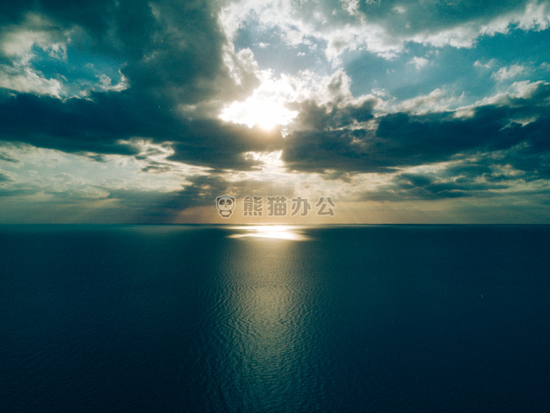 海滩 平静的 云