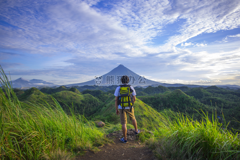 冒险 Albay 云