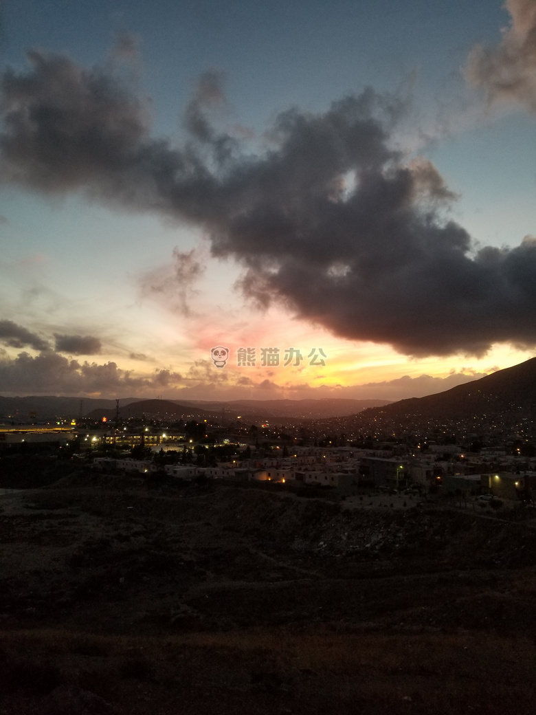 橙色 天空