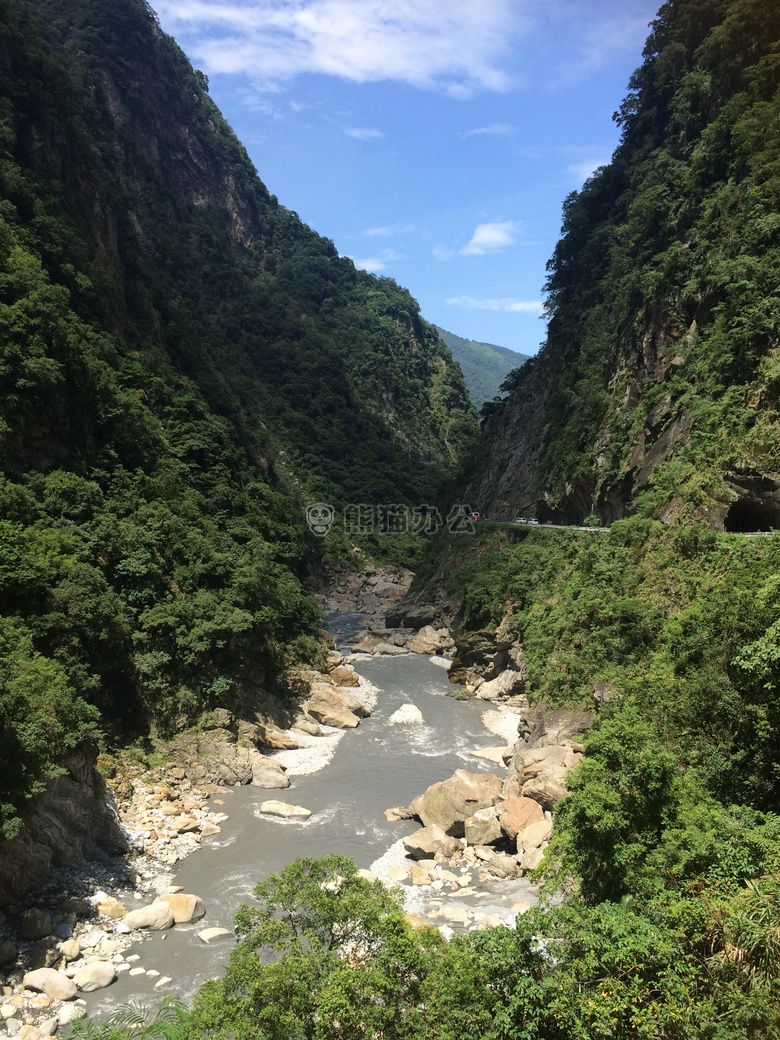 峡谷 森林 山