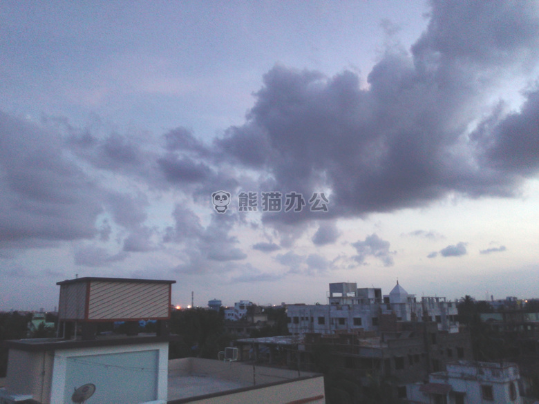 建筑 云 多云的