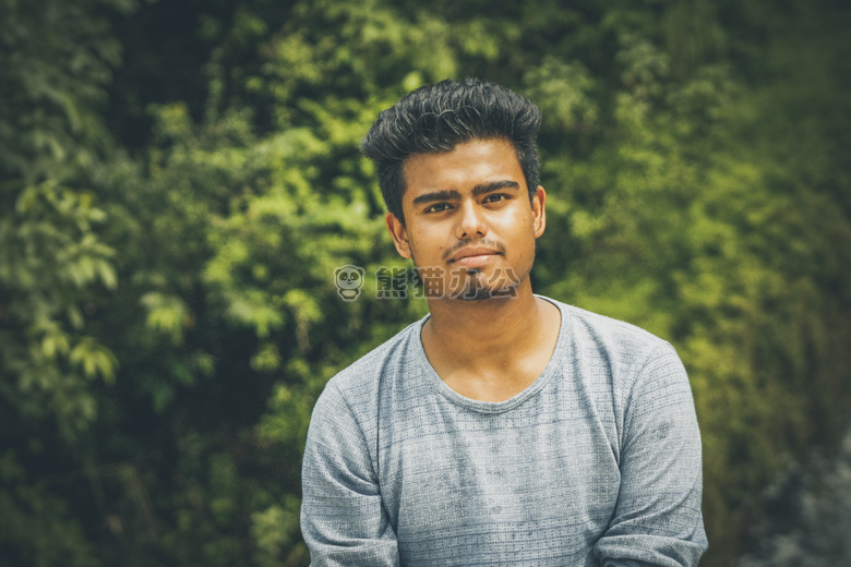 男孩 面部 表达