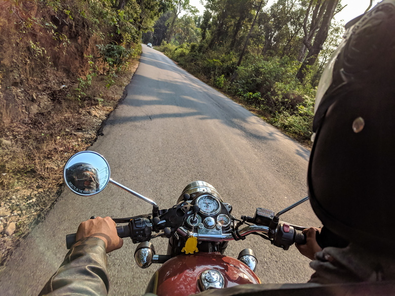 自行车 骑自行车的人 开车 