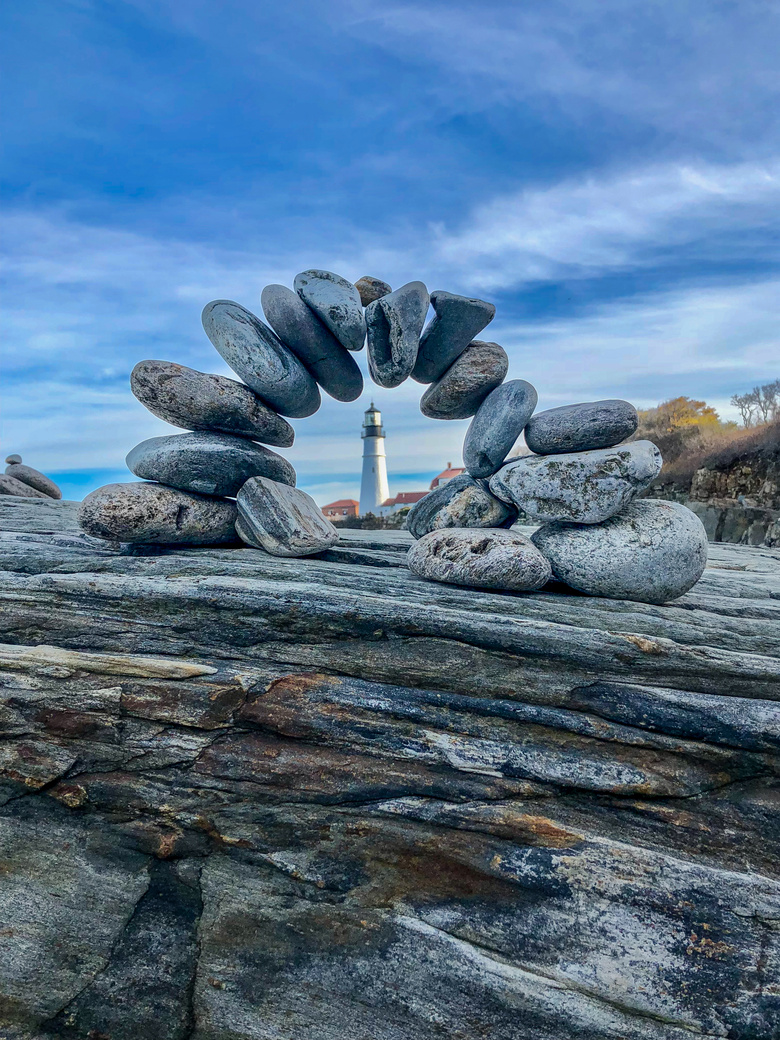 平衡 海滩 巨石 