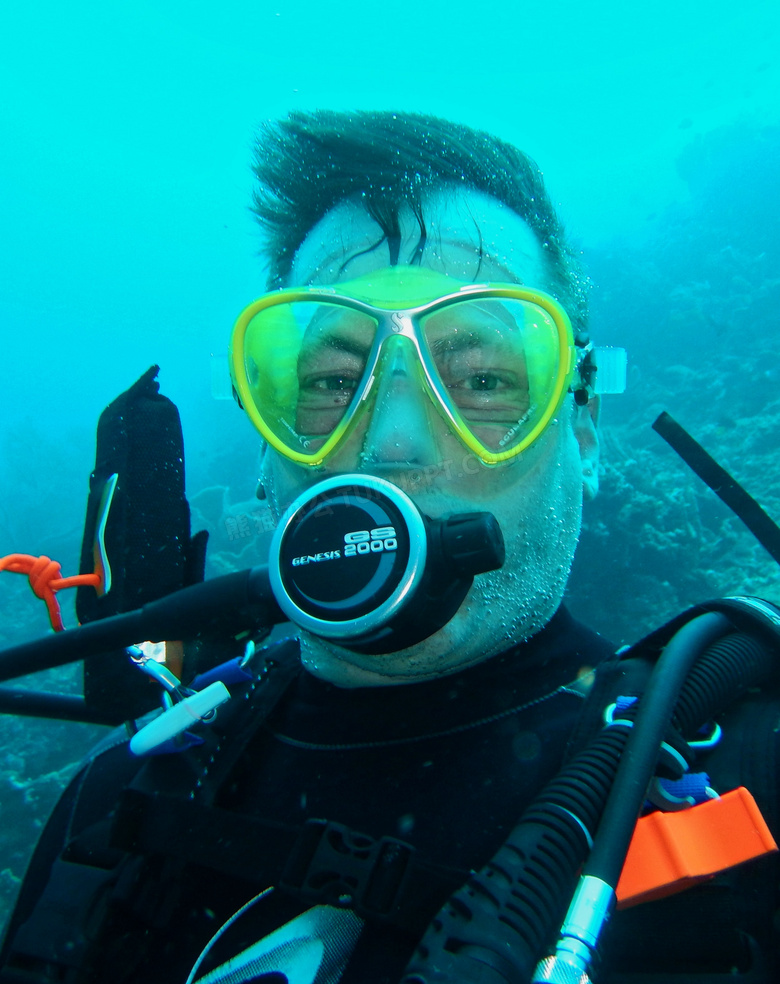 深的 潜水员 潜水 