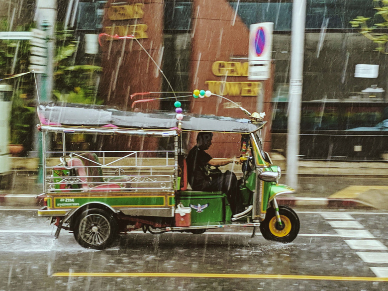 亚洲 汽车 人力车 