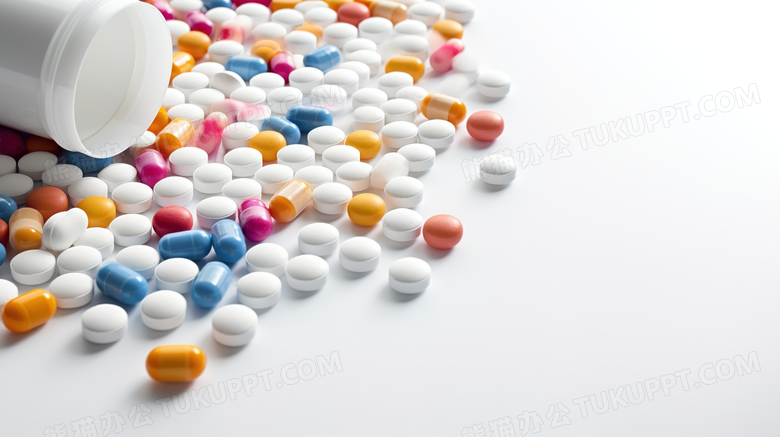 白色背景药瓶中倒出的彩色药丸摄影图