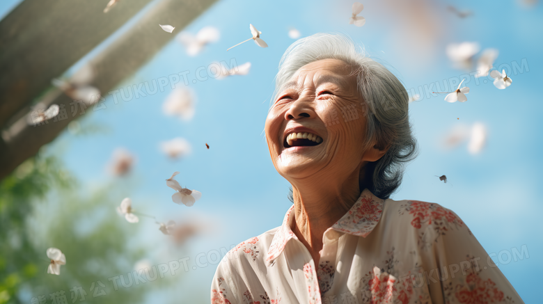 重阳节欣赏美景的老人摄影图