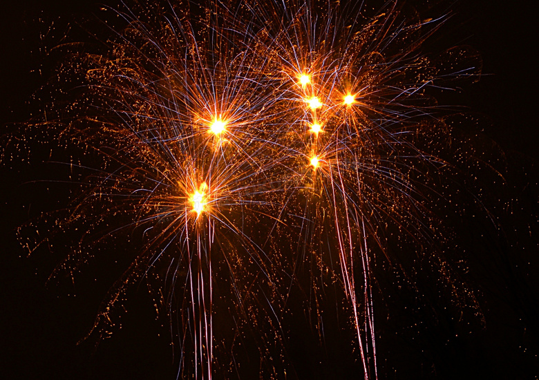 本作品内容为绚丽节日烟花图片,           