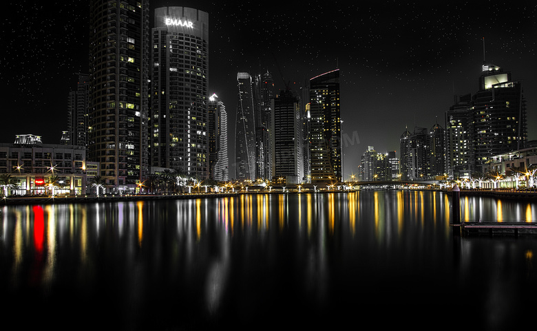 迪拜摩天楼璀璨夜景图片