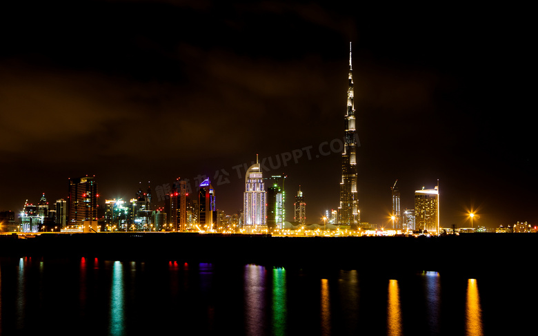 迪拜夜晚建筑景观图片