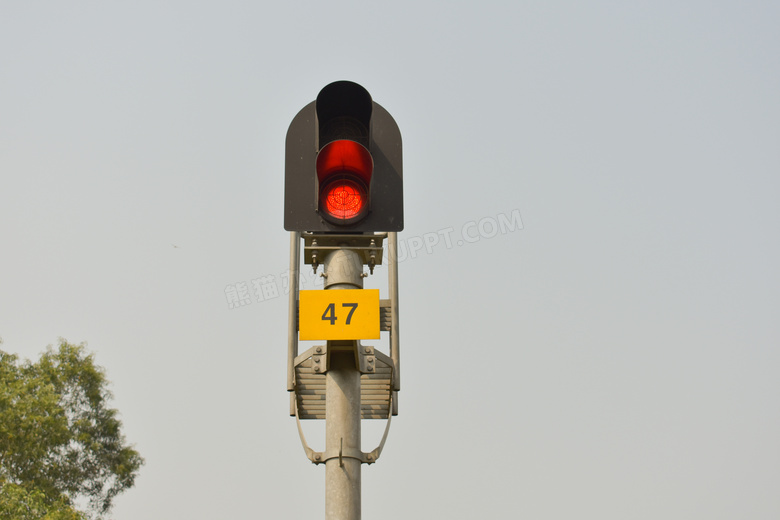 交通信号灯红色图片