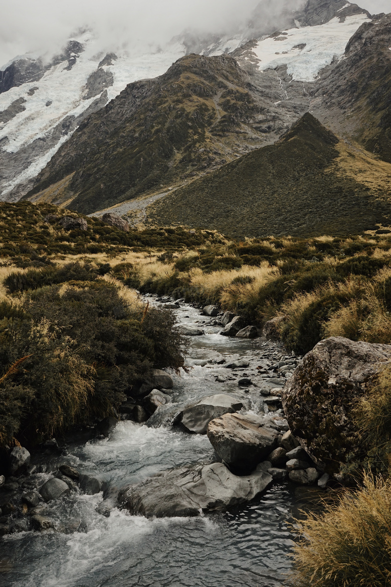 高山流水自然风景图片