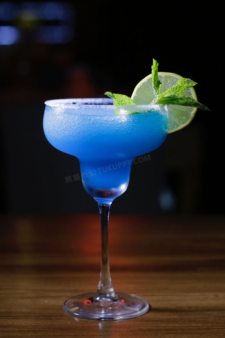蓝色海岸鸡尾酒图片