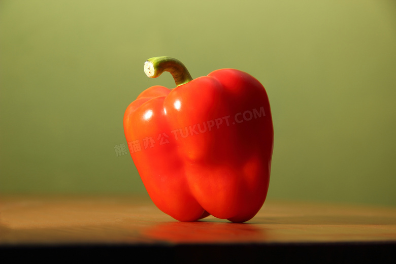 一颗大红青椒图片